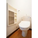 気遣いを感じる棚やホルダー付き ルミエールＡ棟