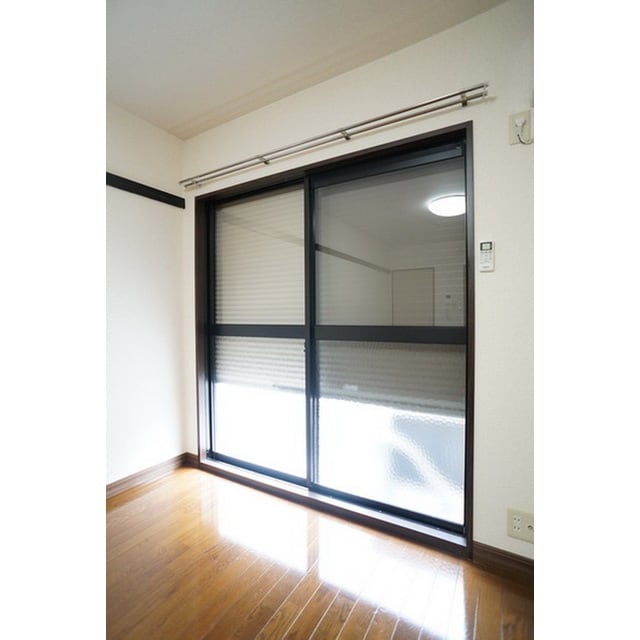 シャッター完備 ルミエールＡ棟