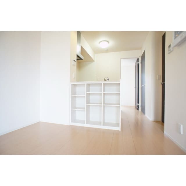 気遣いを感じる収納スペースを備 パークドプランタン　Ｂ