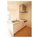 対面キッチンでお料理も楽しめま アクアパーム　Ｅ