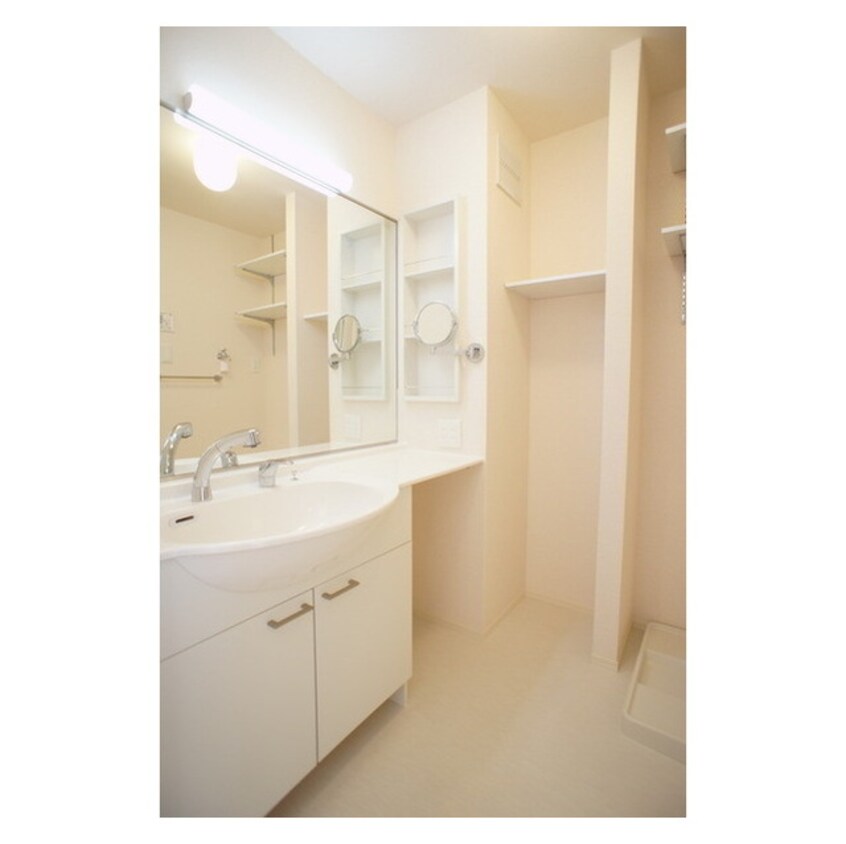 高級感溢れる洗面台 アクアパーム　Ｅ