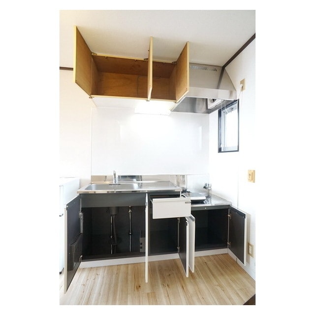 食器や調理器具を効率よく収納で ＫコーポＢ棟