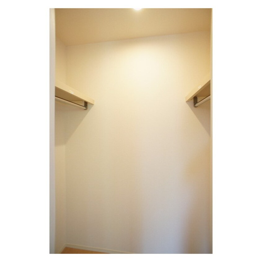 荷物が増えても安心のＷＩ収納 カーサＲ・Ｔ　Ｂ