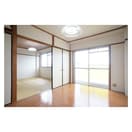 明るい雰囲気の室内 ニューサンハウス