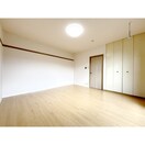 しっかりとした収納を配置 袴塚ベータ