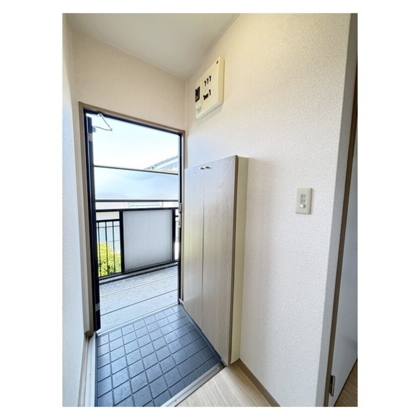 こちらが玄関になります 袴塚ベータ