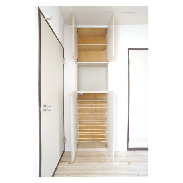 玄関がキレイに片付きます タウニィホリ　Ｄ