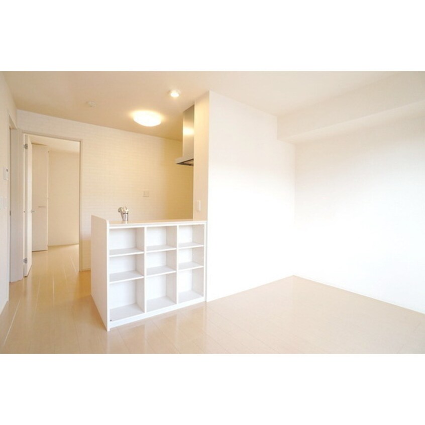 明るい日差しの室内 メゾンもみじの郷