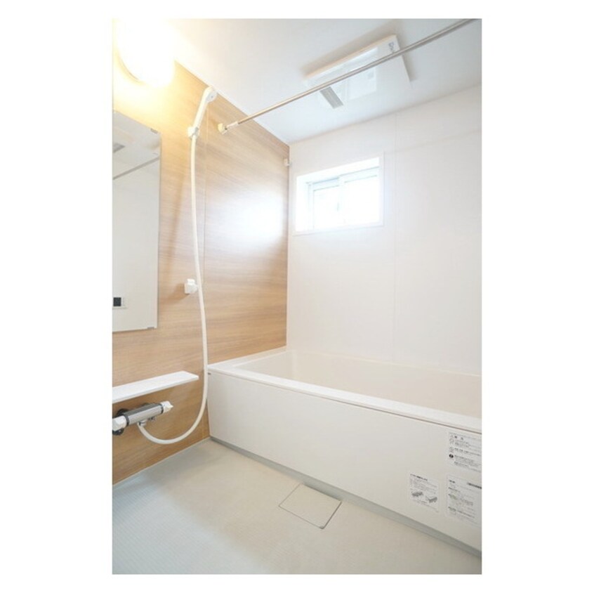 小窓は日中の換気に便利ですね メゾンもみじの郷