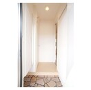 目線が気にならない玄関です メゾンもみじの郷
