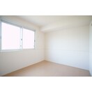 広さを感じる高い天井の室内 セレーノ