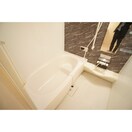 シャンプー棚や鏡も完備 セレーノ