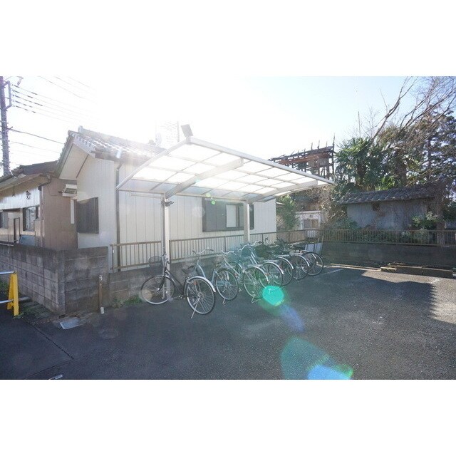 駐輪場 スノウハイツ