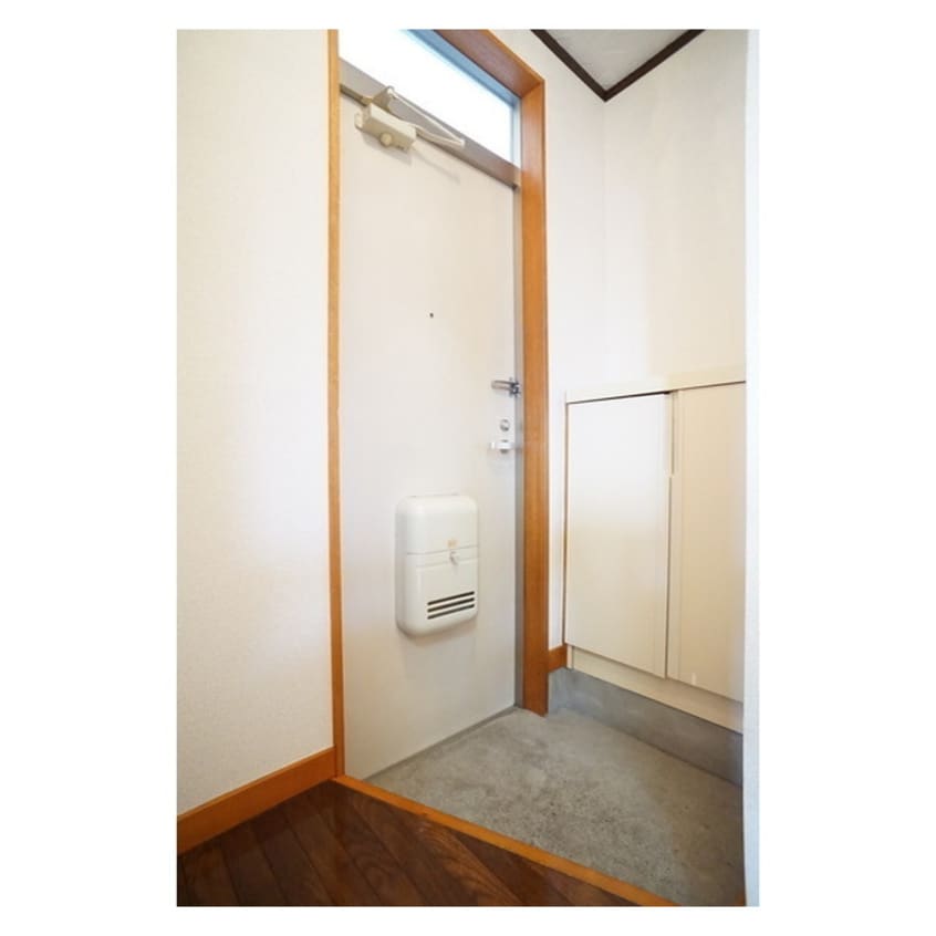 扉があるので目線が気になりませ コーポ金沢Ｂ棟