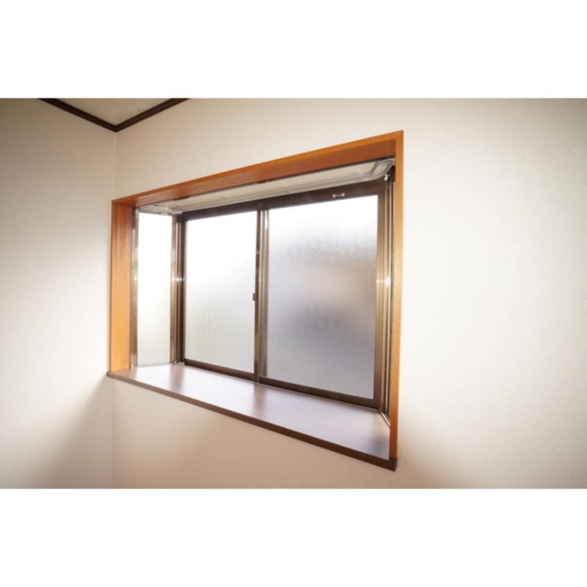 明るい日差しが差し込みます コーポ金沢Ｂ棟