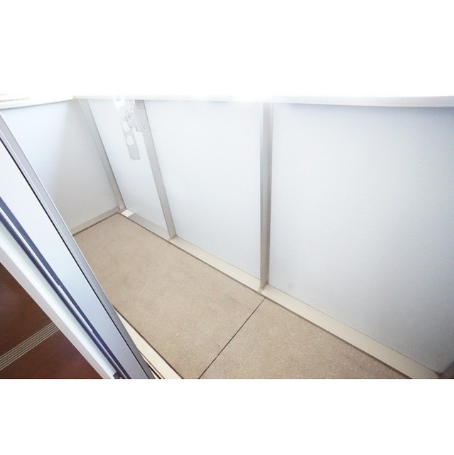 幅があり使いやすいバルコニー パークドオートム　Ｅ