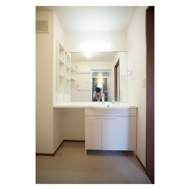 独立洗面台完備 パークドオートム　Ｅ