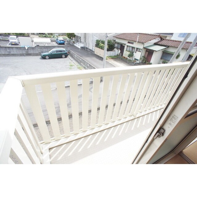 お洗濯物もしっかり干せるバルコ エレヴァート