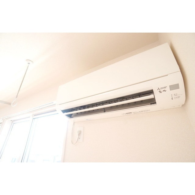 もちろんエアコン完備 Ｄ－ｒｏｏｍ赤塚　B