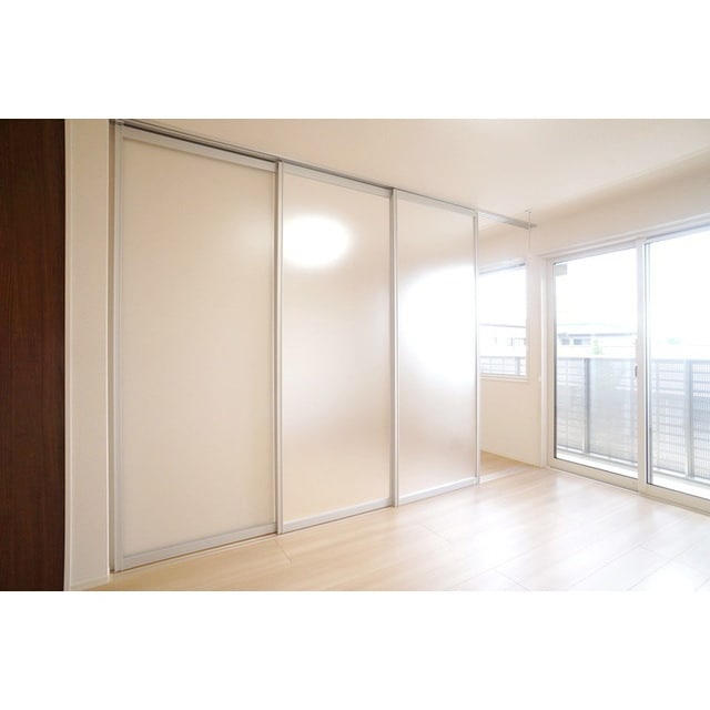 洋室をパーテーション出来ます Ｄ－ｒｏｏｍ赤塚　B