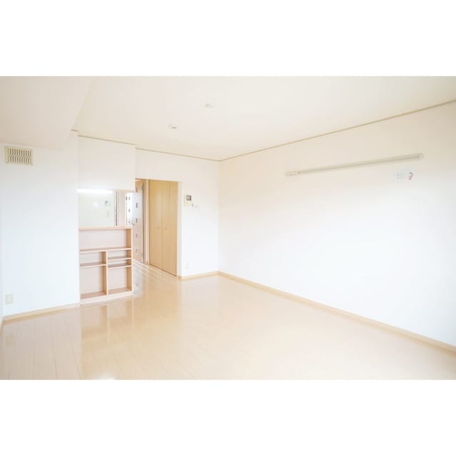 家具の配置をイメージしやすい室 エスペランサ