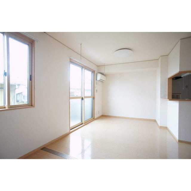 たっぷりの陽光に包まれる明るい ＰＲＩＮＣＥＳＳ　Ⅱ