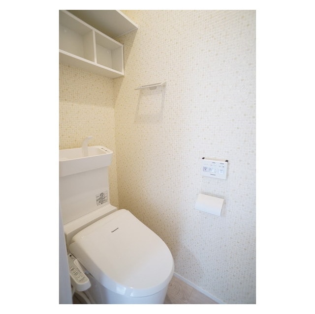 収納棚など毎日にウレシイ心使い Heureux（ウールー）