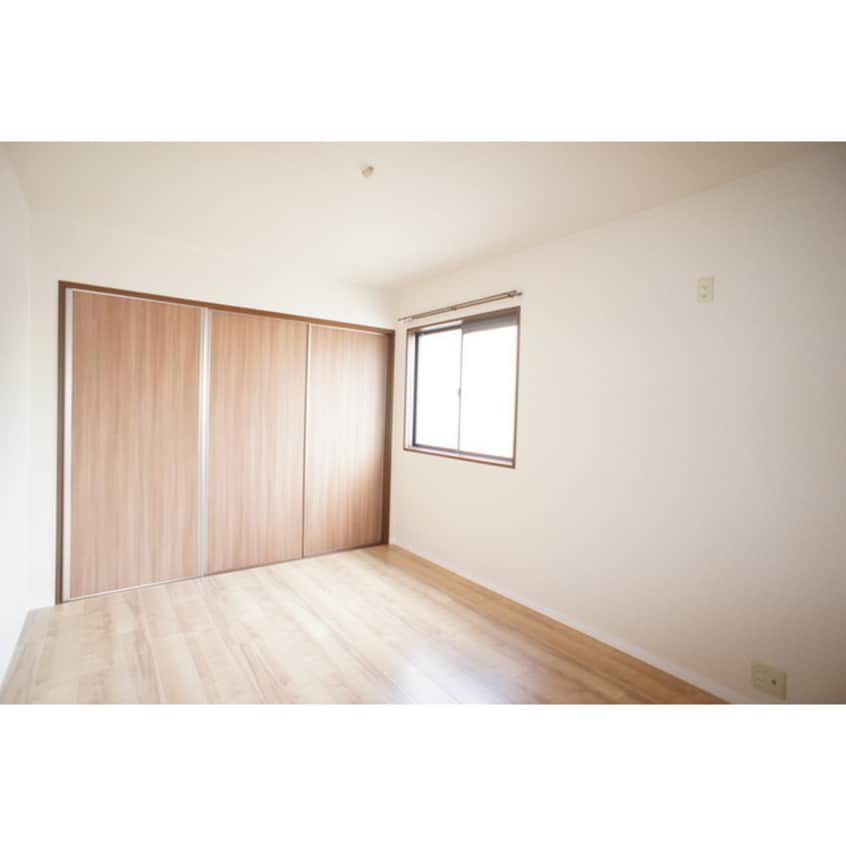 明るい日差しの室内ですね シャンテドミールＣ棟