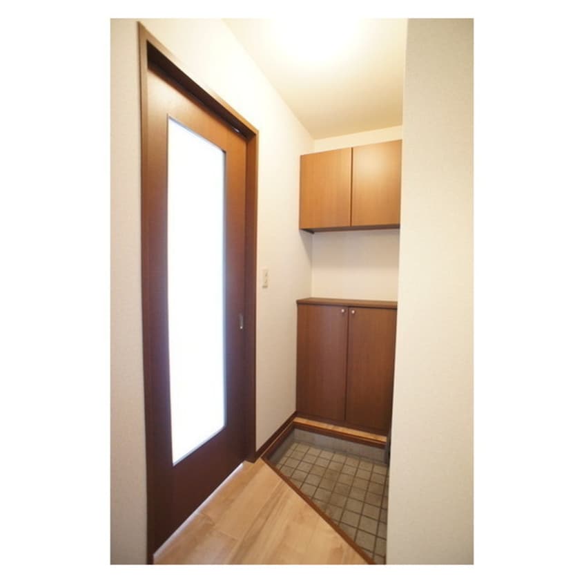 広めの玄関スペースです シャンテドミールＣ棟