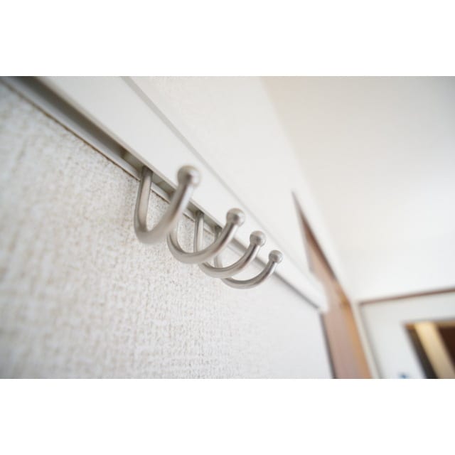 あると便利なハンガーレールです シャンテドミールＣ棟