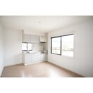 キッチンスペースの広さも魅力 メゾン・シャルムＥ棟