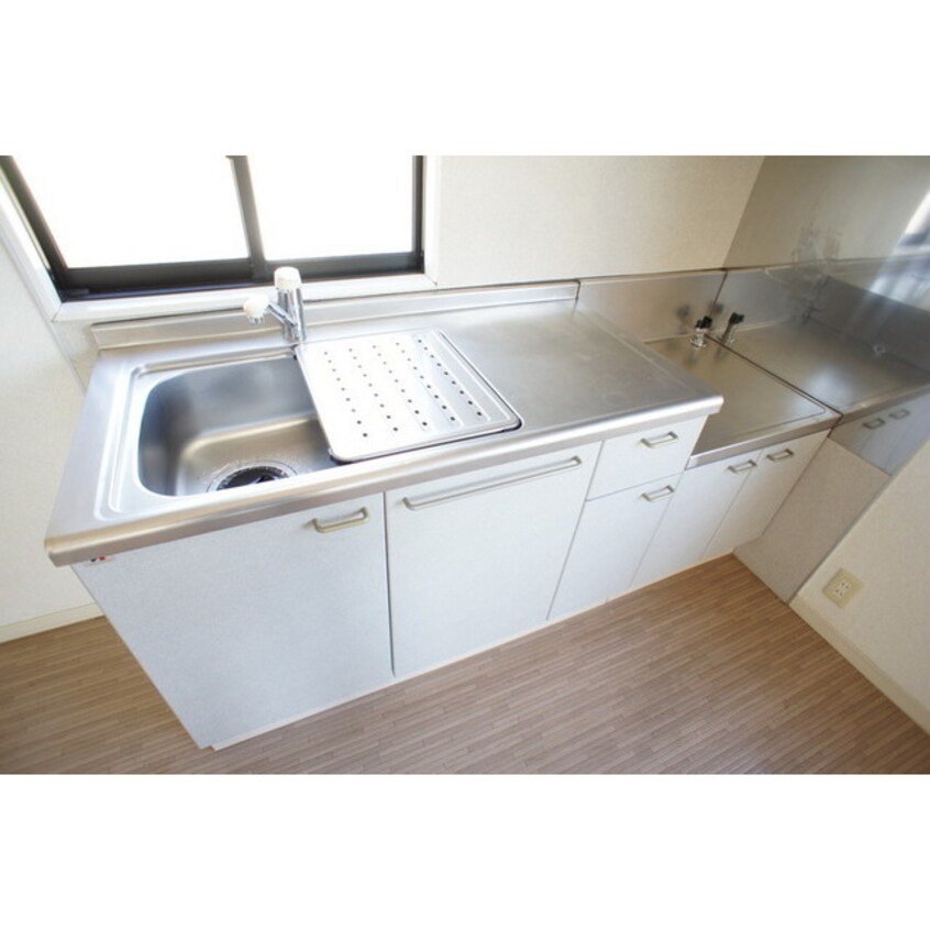 キレイにメンテナンスされていま メゾン・シャルムＥ棟