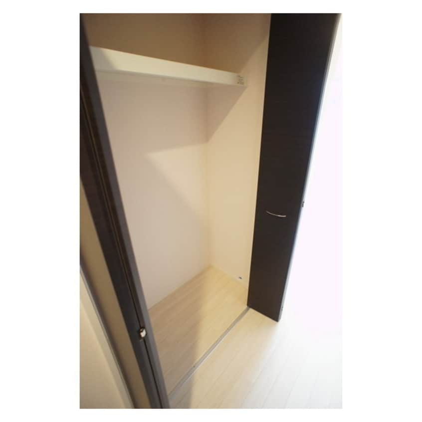 シンプルで使いやすいクローゼッ Y’s square 91