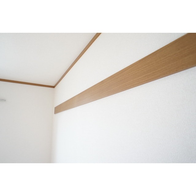 ハンガーなどが掛けられ便利です カルムメゾン姫子Ａ