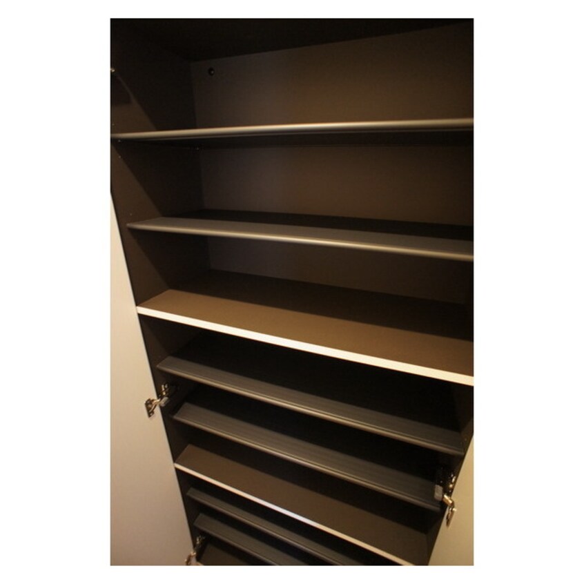 シューズボックス完備 スイート　レイ