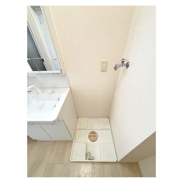 防水板付きの洗濯機置き場☆ Royal　Park　HIMEKO　C