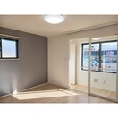 明るい日差しの空間 メルスィ