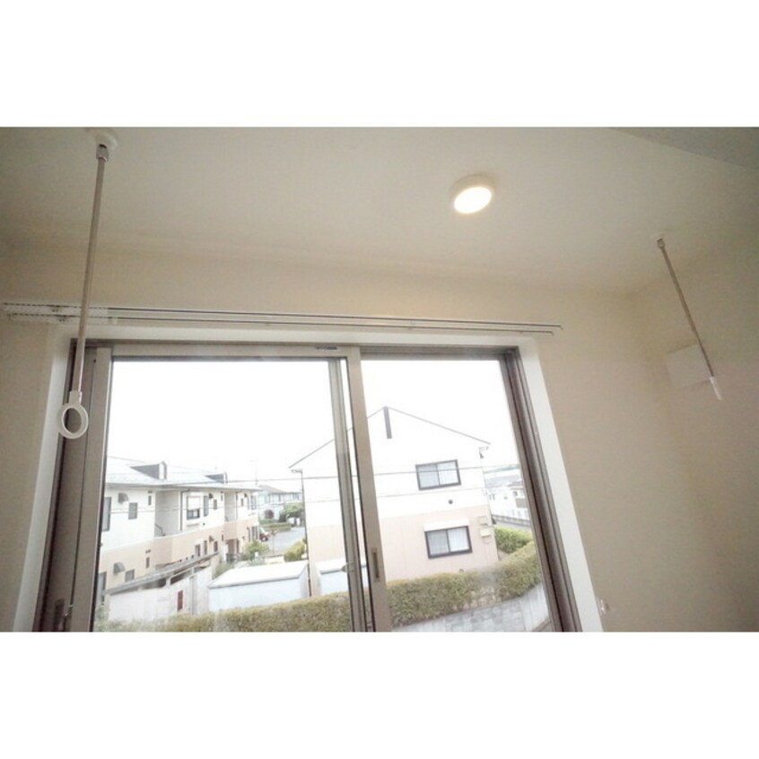 雨の日の洗濯も室内で干せます メゾンタカハシ