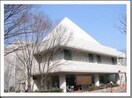 箕面市立東図書館(図書館)まで215m※箕面市立東図書館 グランディール小山