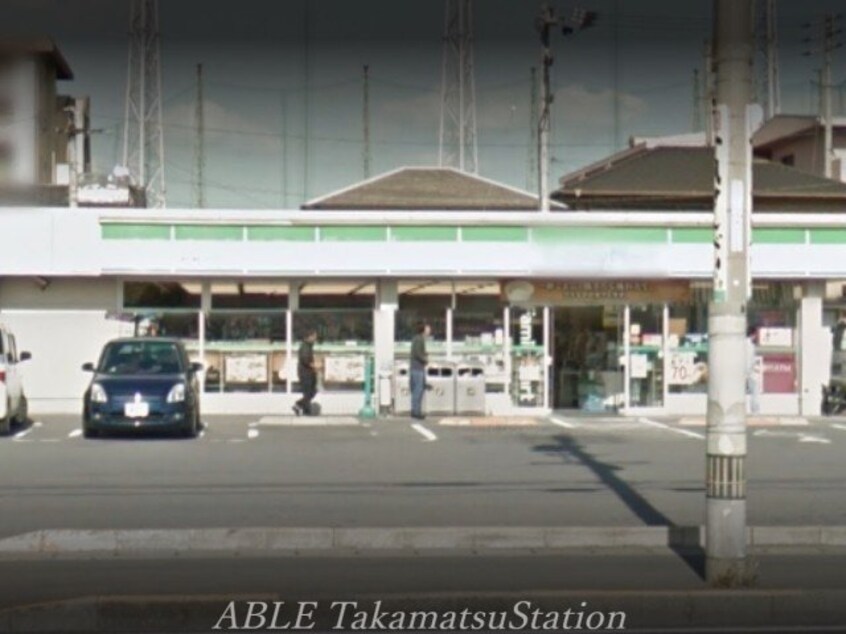 ファミリーマート高松茜町店(コンビニ)まで596m 第3メールブルー