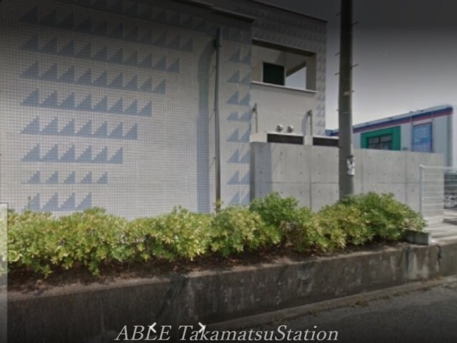高松信用金庫屋島支店(銀行)まで561m マリベール屋島
