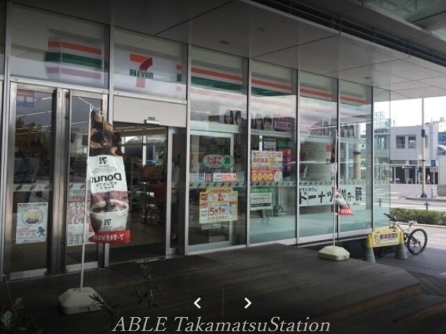 セブンイレブン高松サンポート店(コンビニ)まで291m サーパス高松駅前フレシアサンポート