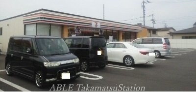 セブンイレブン高松春日町店(コンビニ)まで600m ルーベル春日Ｇ