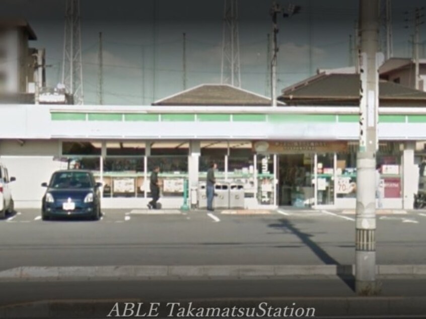 ファミリーマート高松茜町店(コンビニ)まで590m 第２メールブルー