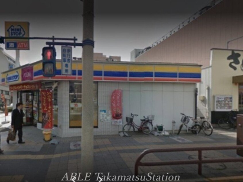 ミニストップ高松駅前店(コンビニ)まで14m 予讃線・内子線/高松駅 徒歩2分 9階 築23年