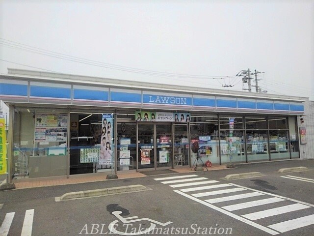 三豊市立松崎小学校(小学校)まで900m アンソレイエ