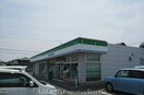 ファミリーマート前田東町店(コンビニ)まで650m アルカディアＢ