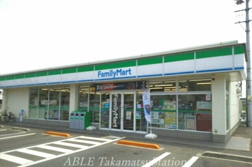 ファミリーマート(コンビニ)まで187m フェリーチェ六条Ｂ