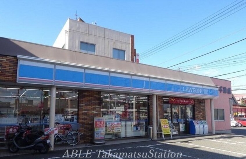 ローソン郷東神社前店(コンビニ)まで240m エトワール