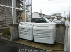 ゴミ置き場 レオパレス栗林